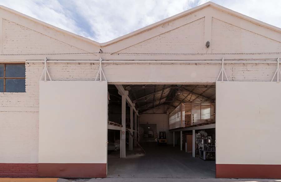 Atelier Cuadro Benegas Embracing Industrial Aesthetics