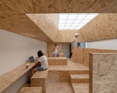 Crafting Dynamic Spaces: INSIDE Guangzhou Gin Bar & Coffee Shop